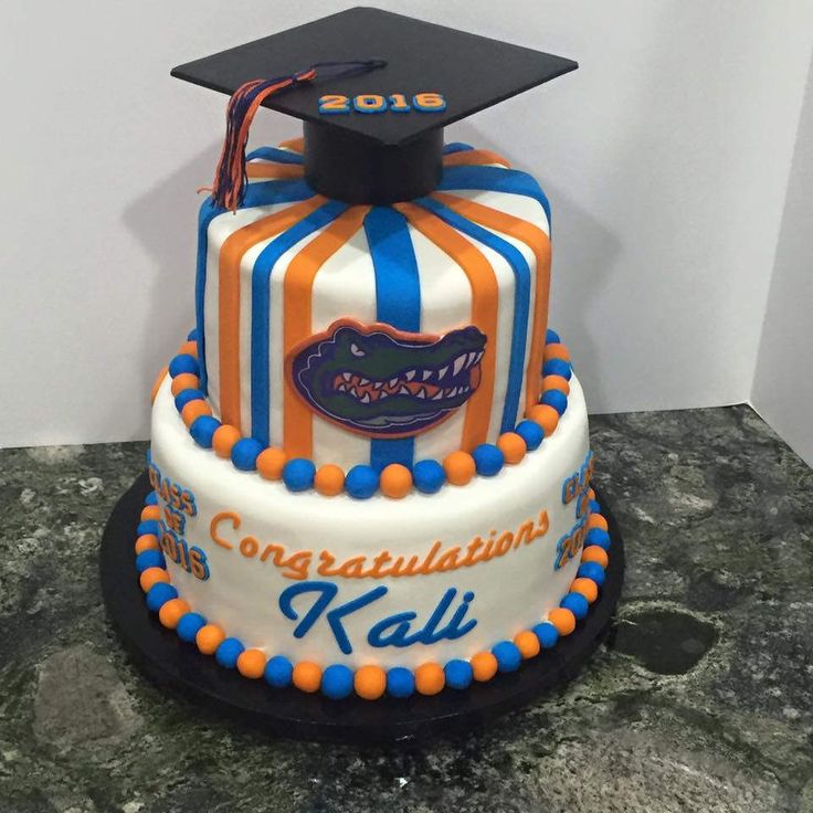 UF Graduation Cake