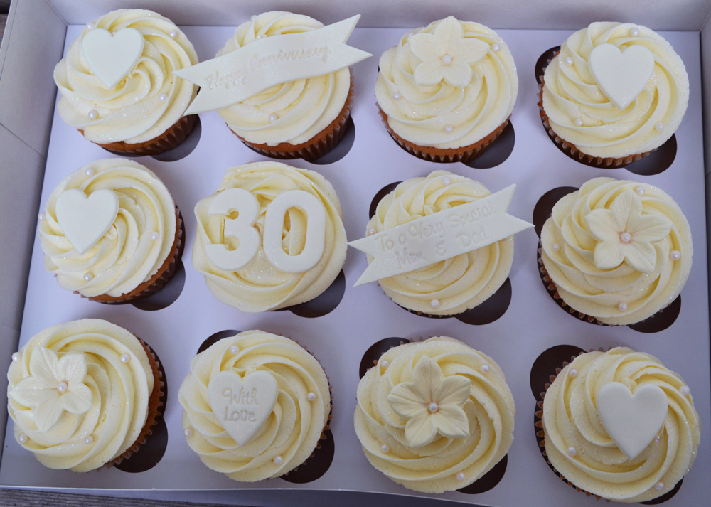 30th Wedding Anniversary Cupcakes