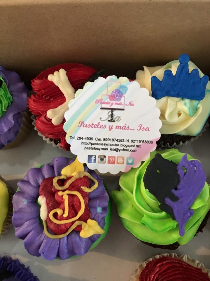 Cupcake Cake Disney Descendants