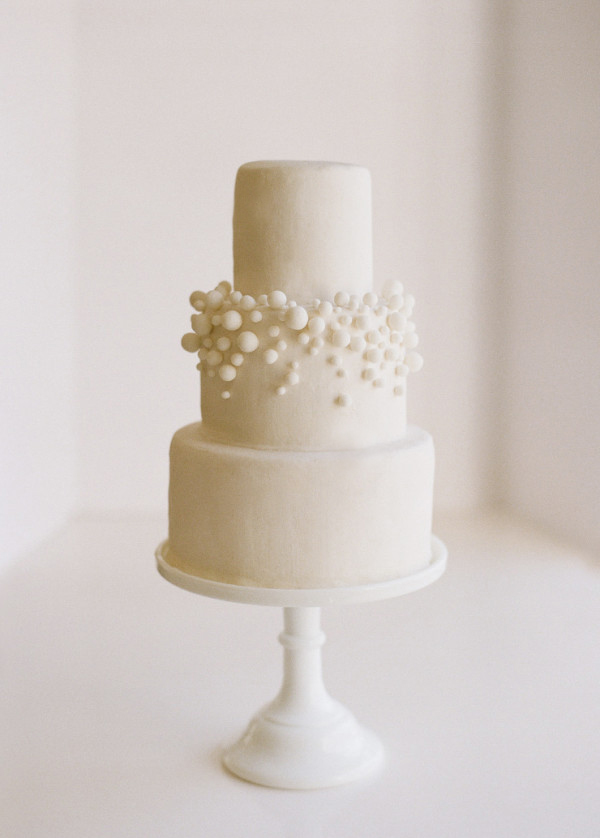 DIY Simple Wedding Cake