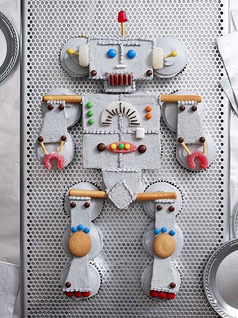 Easy Robot Birthday Cake