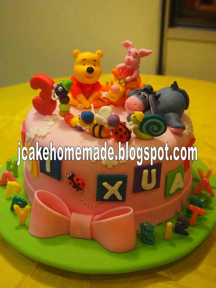 Homemade Winnie the Pooh Cake