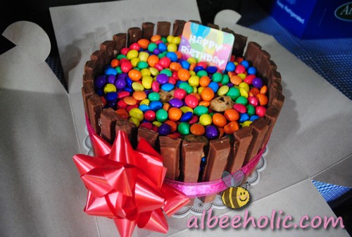 Kit Kat Cake