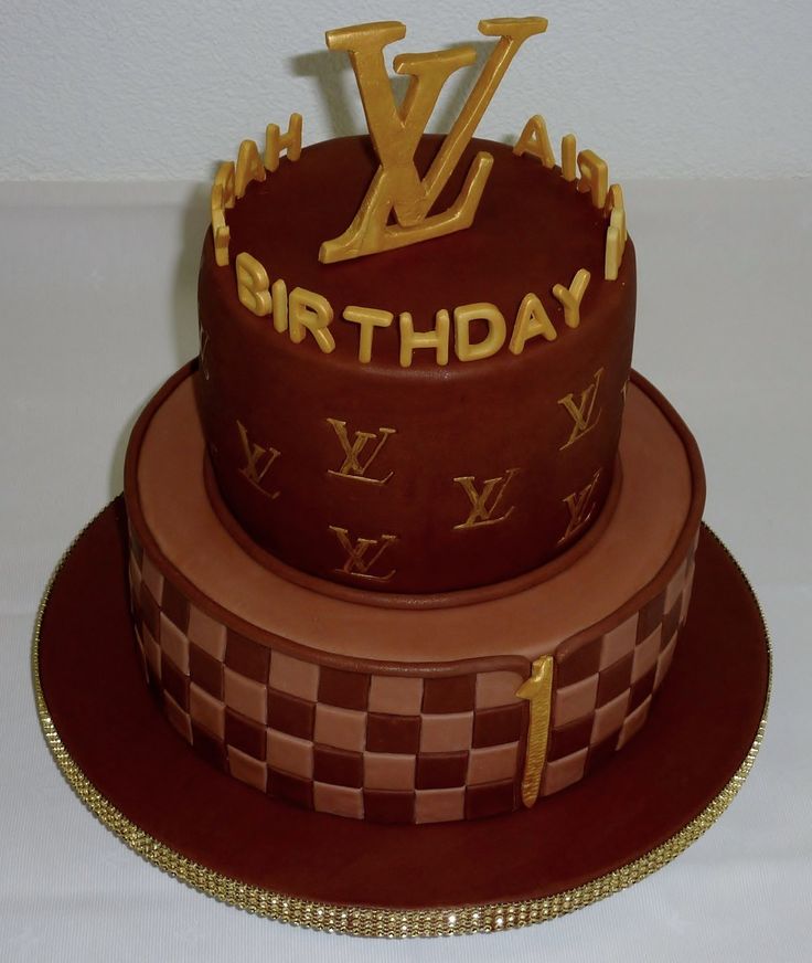 11 Louis Vuitton Cakes For Men Photo Louis Vuitton Cake Louis Vuitton Birthday Cake And Louis Vuitton Cake Snackncake