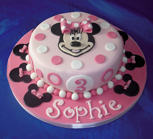 Minnie Mouse Birthday Cake