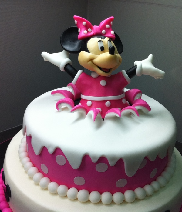 Minnie Mouse Birthday Cake