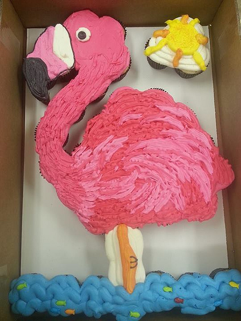 10 Photos of Flamingo Birthday Cakes Cupcakes