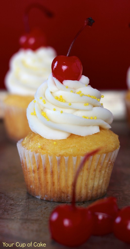 Pineapple Cream Cupcakes