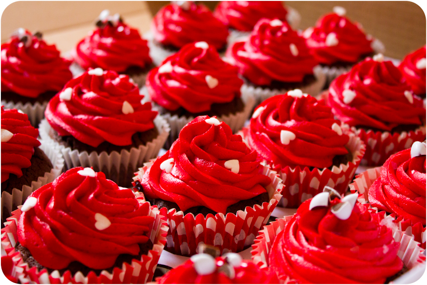 Red Velvet Wedding Cupcakes