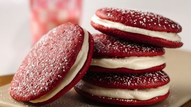 Red Velvet Whoopie Pies with Cream Cheese