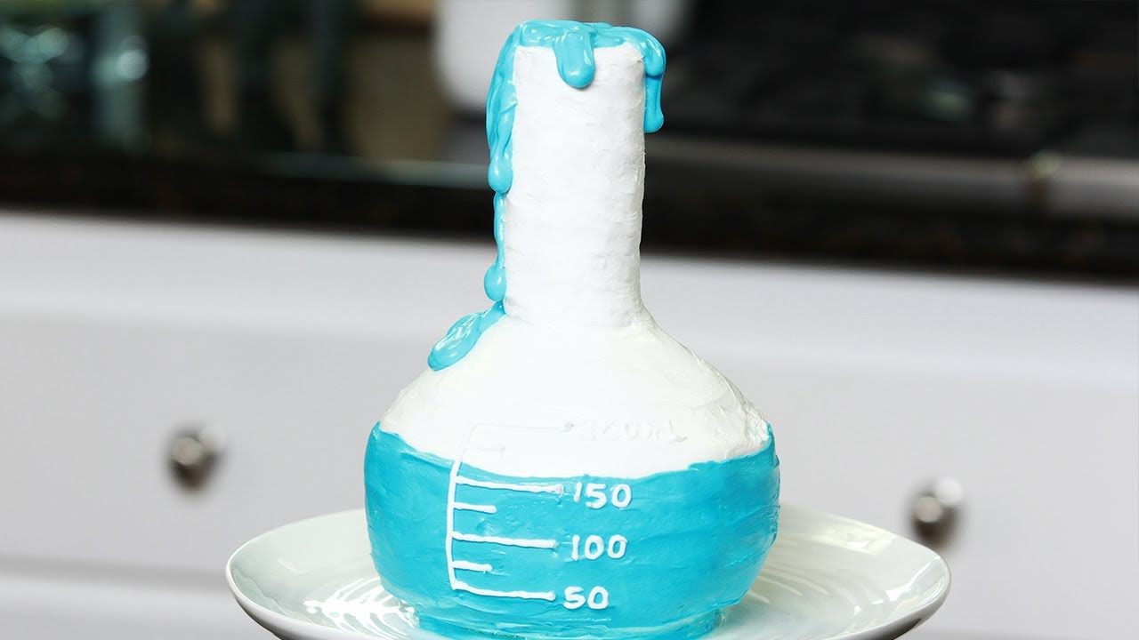 Science Beaker Cake NERDY NUMMIES