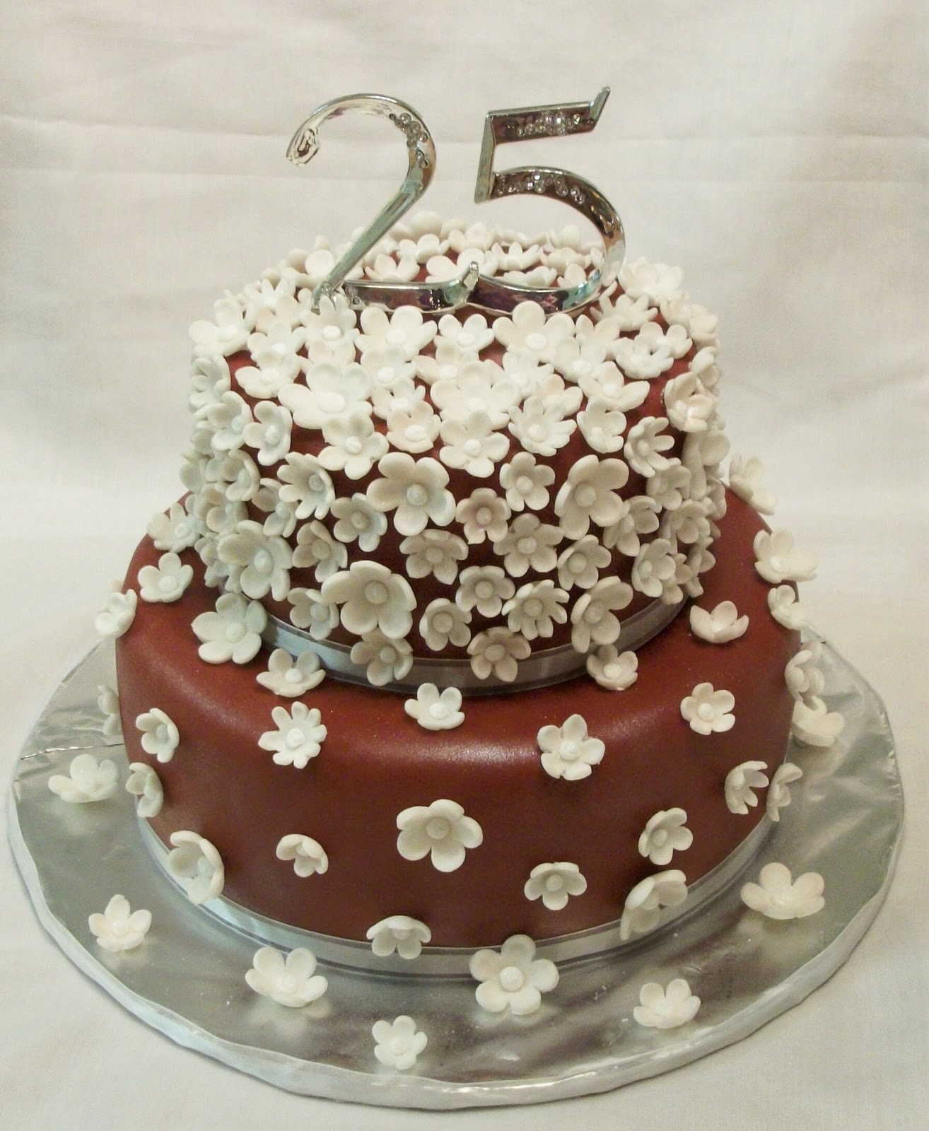 25th Wedding Anniversary Cake