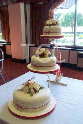 3 Tier Round Wedding Cakes