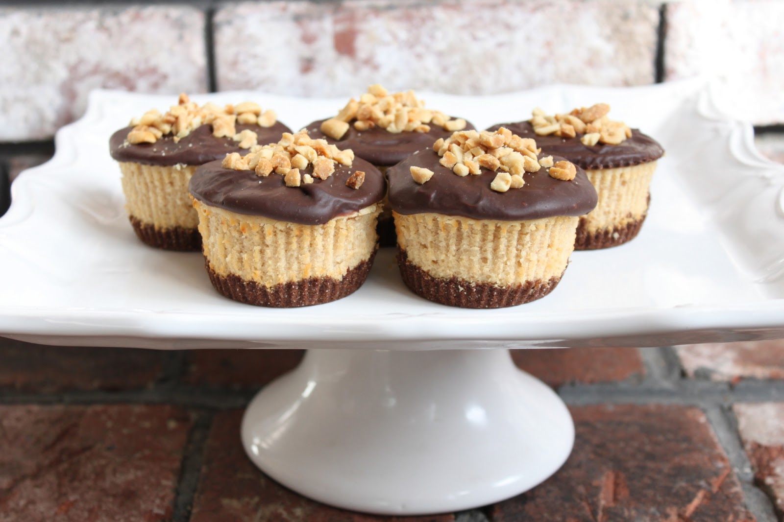 Chocolate Peanut Butter Mini Cheesecake Cupcakes