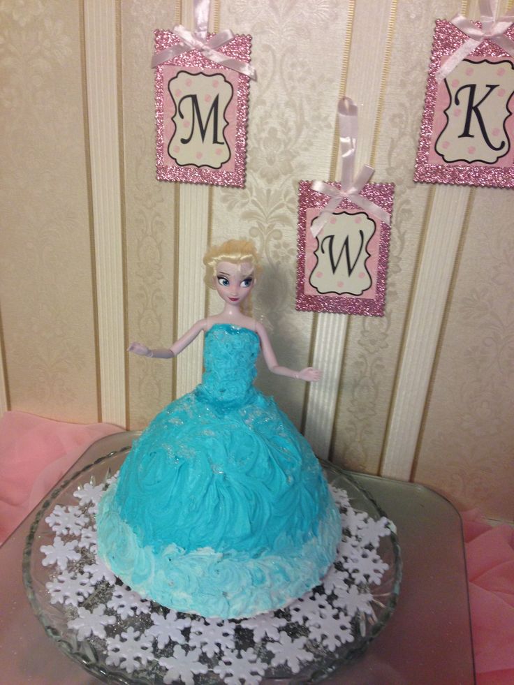 Disney's Frozen Elsa Doll Cake