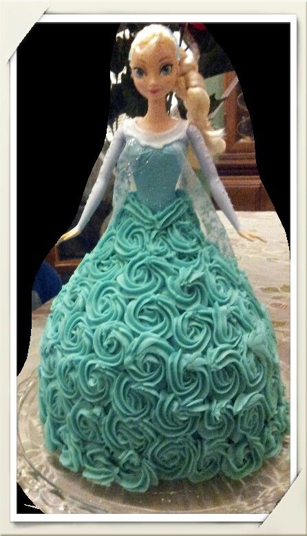 Frozen Elsa Doll Cake