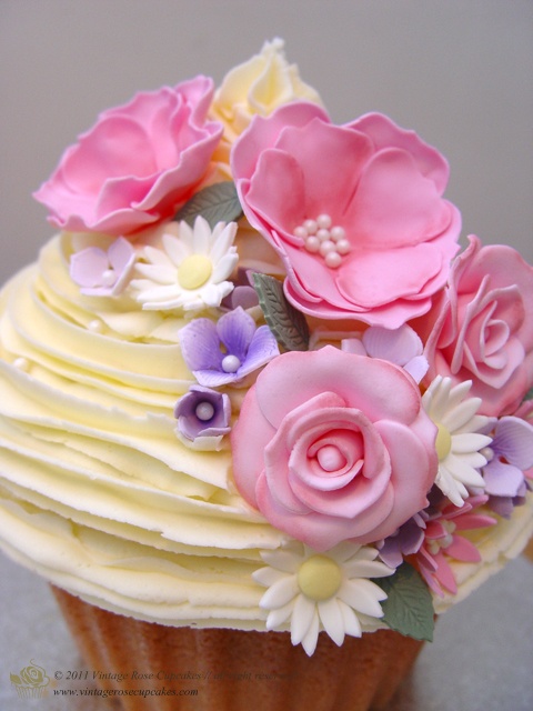 Happy Birthday Cupcake Flowers