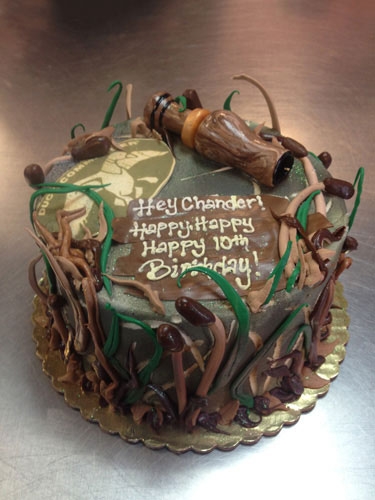 Happy Birthday Hunting Cake