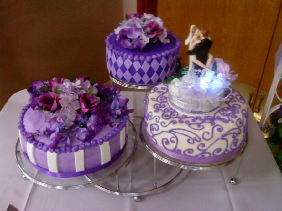 Lavender Wedding Theme Cake