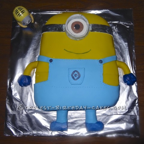 Minion Birthday Cake