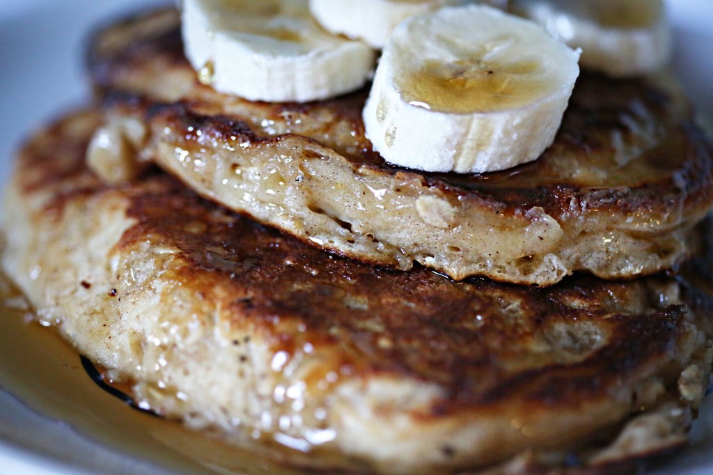 Oatmeal Cinnamon Pancakes