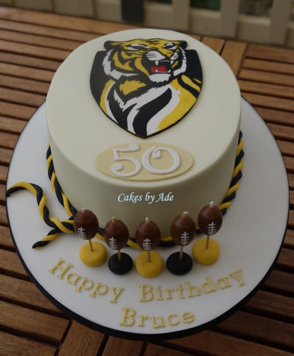 Richmond Football Club Cake