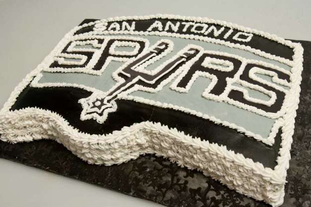 San Antonio Spurs Cake