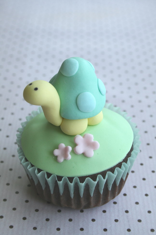 10 Cupcakes With Fondant Decorations Photo Turtle Cupcakes How