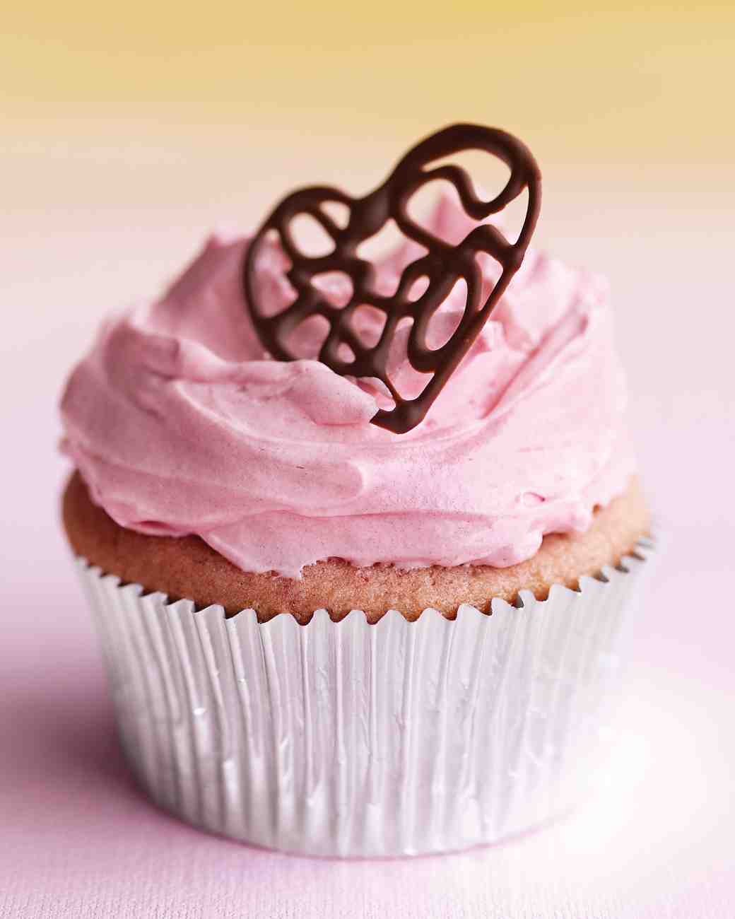 8 Photos of Pink Cupcakes With Raspberry Buttercream