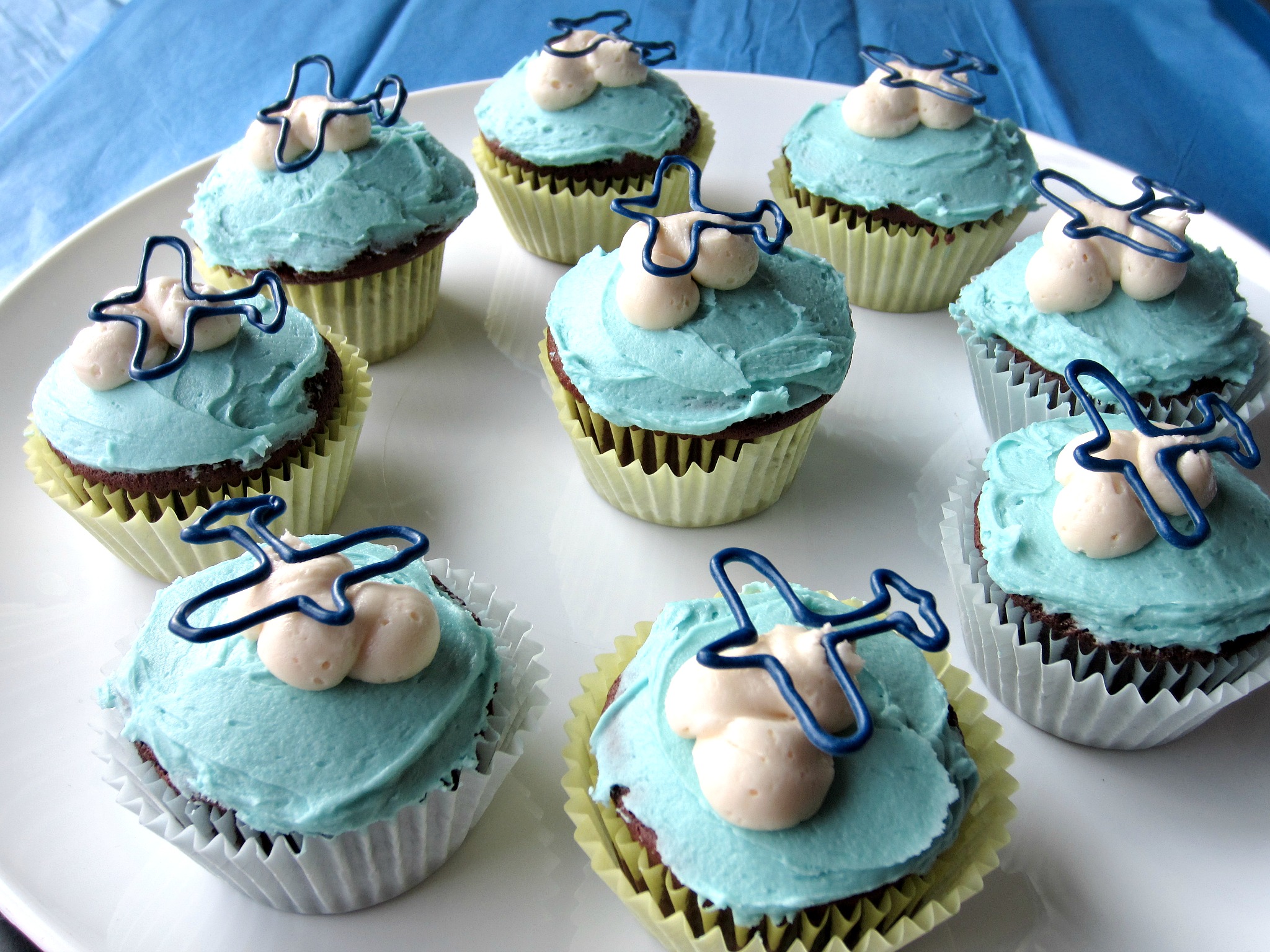 Airplane Cupcakes