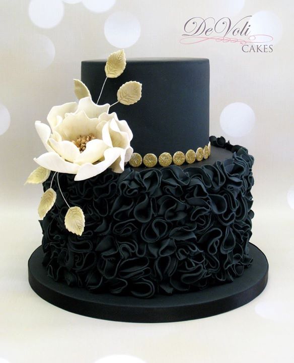 Black and Gold Elegant Birthday Cakes