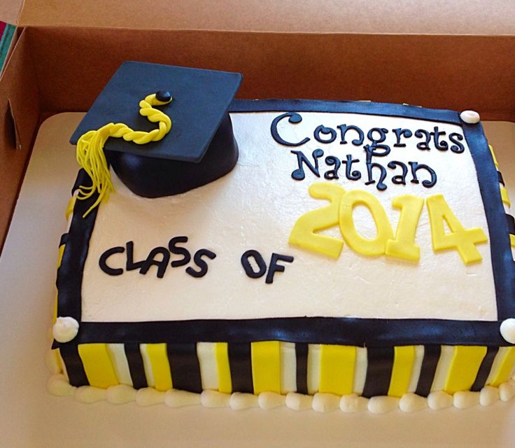 Black and Gold Graduation Sheet Cake.