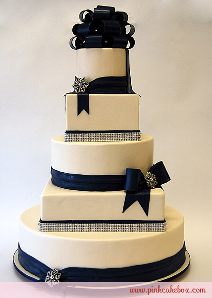 9 Photos of Bling Wedding Cakes Black And Cream