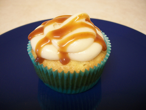 Caramel Apple Cheesecake Cupcakes