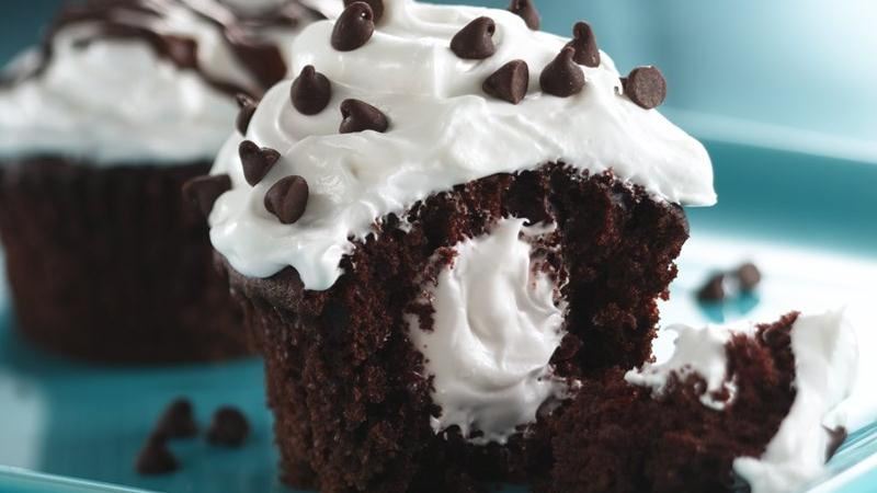 7 Photos of Cream Stuffed Cupcakes