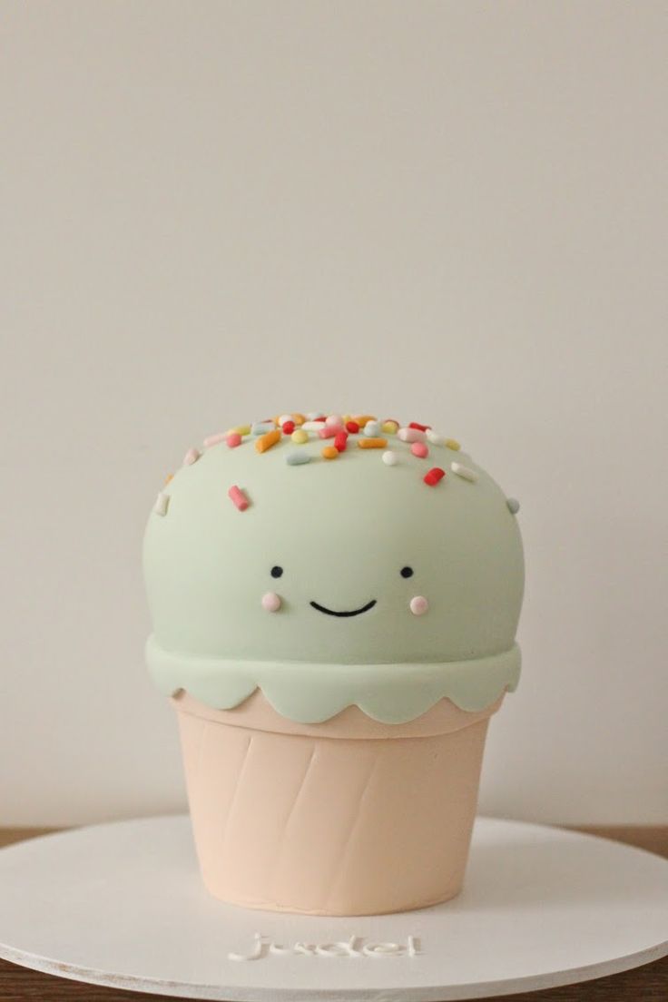 Cute Ice Cream Cake