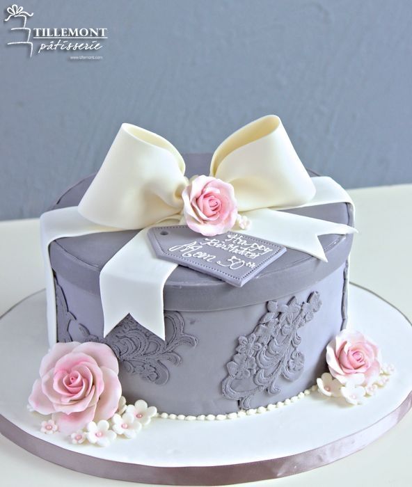 Elegant One Layer Birthday Cake