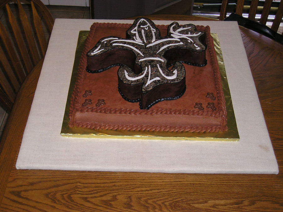 Fleur De Lis Grooms Cake