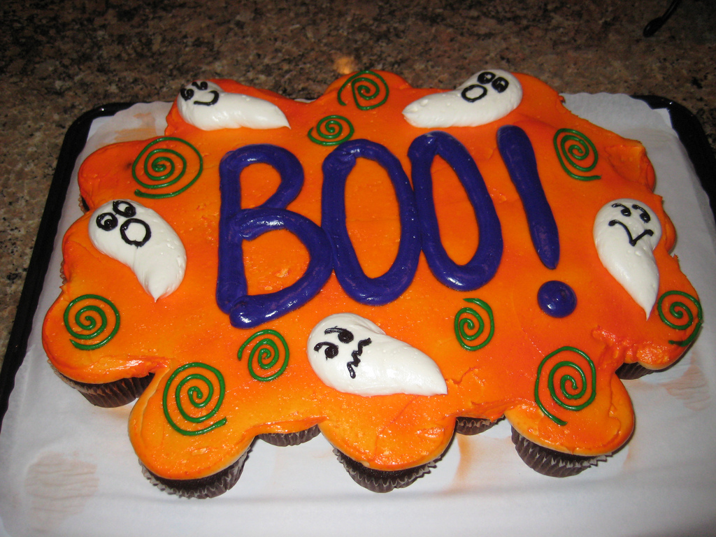 Halloween Cupcake Cake