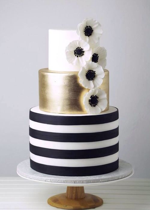 Kate Spade Black and White Cake Ideas