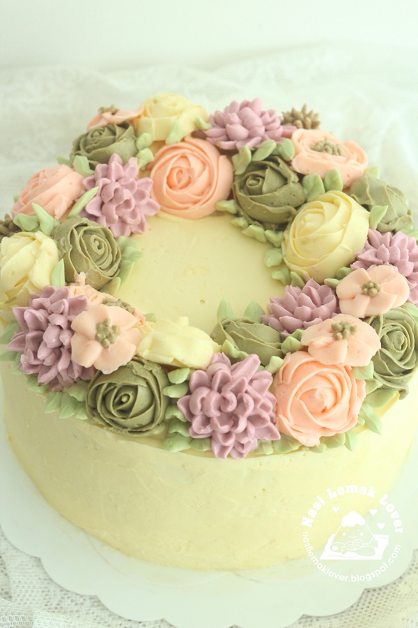 Korean Flower Buttercream Birthday Cake