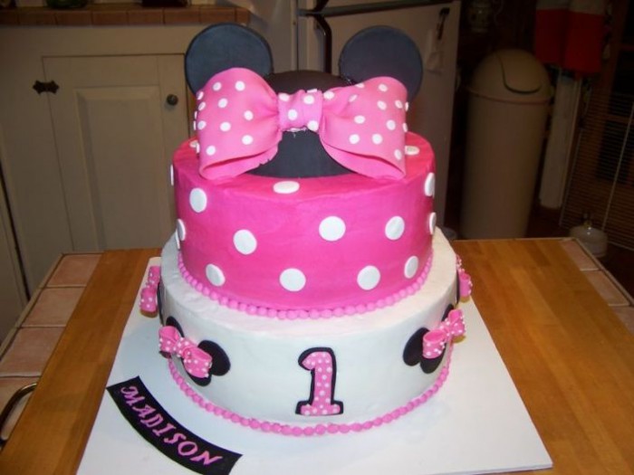 Minnie Mouse Birthday Cake