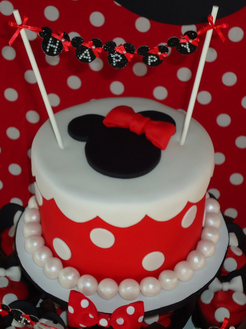 Minnie Mouse Cake