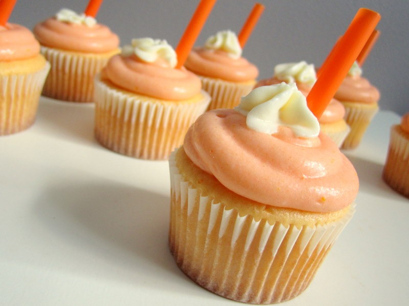 8 Photos of Orange Cream Soda Pop Cupcakes