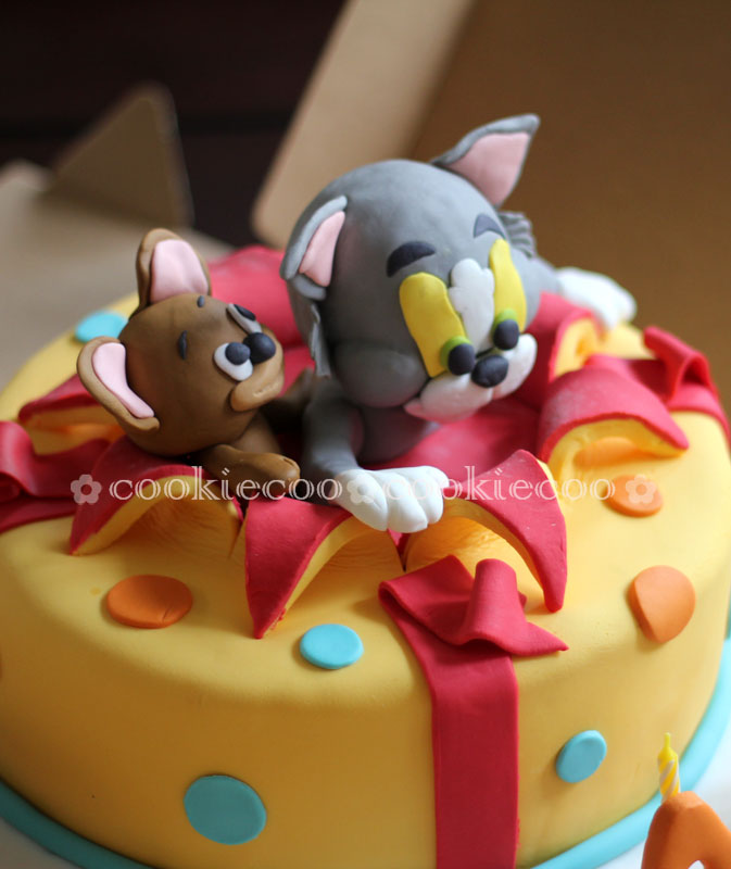 Tom and Jerry Birthday Cake