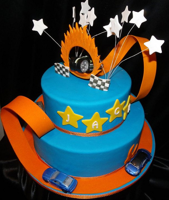 Track Hot Wheels Birthday Cake