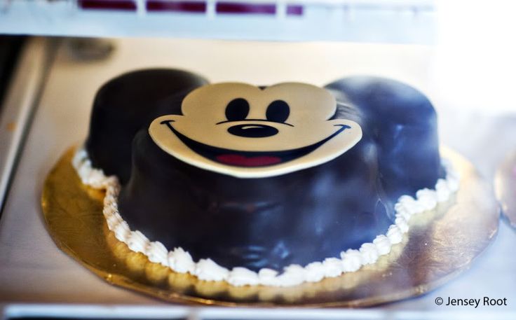 13 Photos of Special Order Disney Cakes