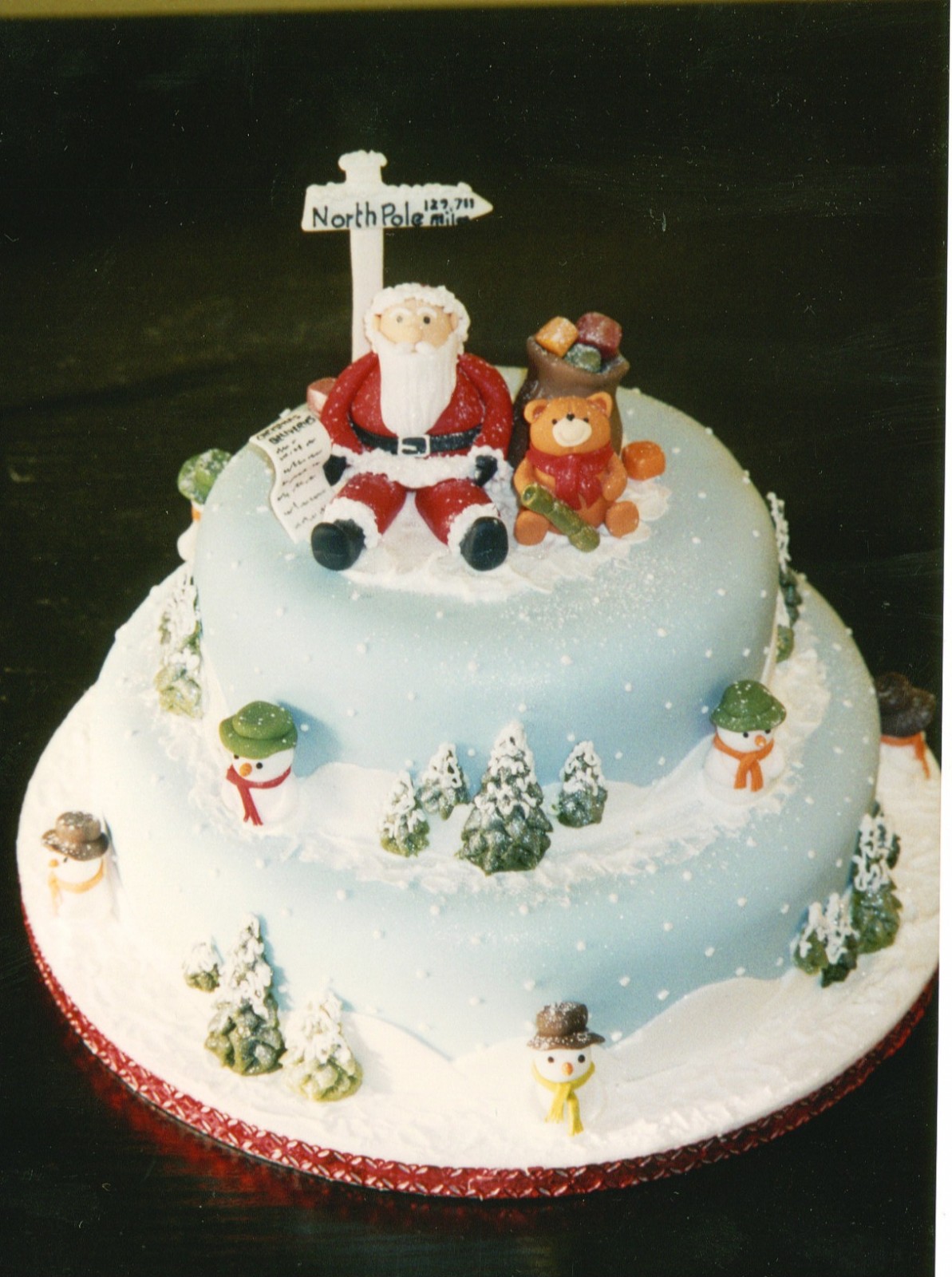 2 Tier Christmas Cake