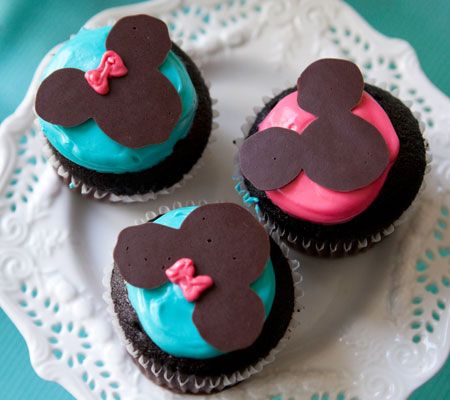 Baby Mickey and Minnie Mouse Cupcakes