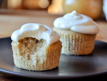 Banana Cupcakes with Cream Cheese Frosting